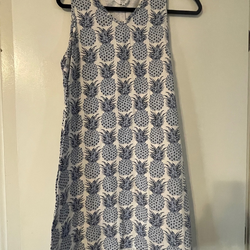 Crown & Ivy White and Blue Pineapple Midi Dress